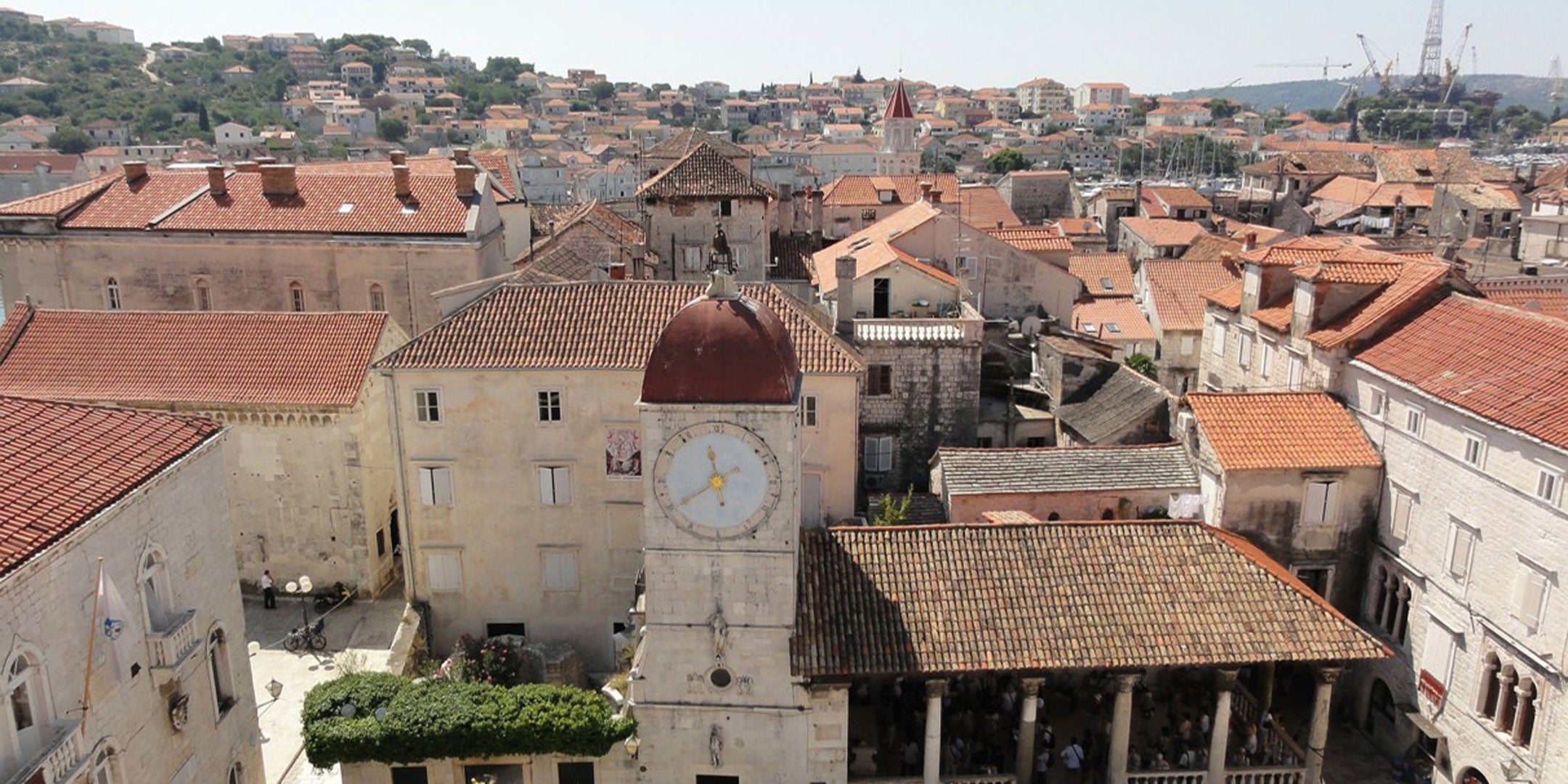 Trogir ist eine geschichtsträchtige Stadt in Dalmatien